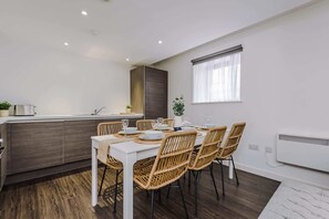 Highfield Street Hideaway, Liverpool - Host & Stay