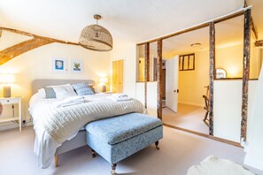 The Old Gatehouse, Walsingham: Charming bedrooms