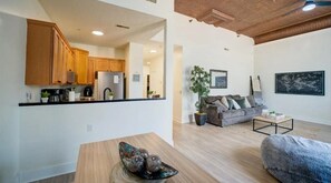 Open kitchen and breakfast nook
