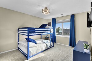2nd Level Bunk Beds with Fan and Smart TV