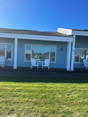 Front of unit