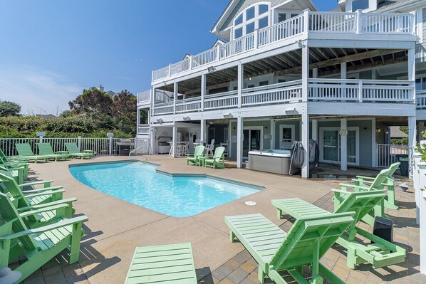Rear Exterior & Private Pool