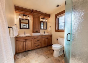 Sink, Sink Faucet, Indoors, Lamp, Bathroom