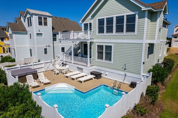 Enjoy a wonderful beach vacation at The Real Escape!