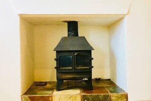 Gas indoor fire burner for those chilly evenings and to create a lovely atmosphere