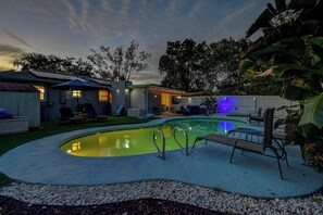Enjoy the beautiful turfed backyard at night #BackyardVibes