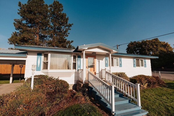 Front of Home 1