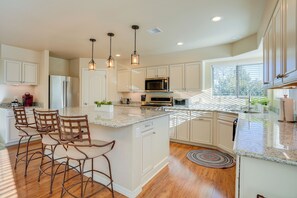 Kitchen | 1st Floor | Keurig | Blender | Toaster