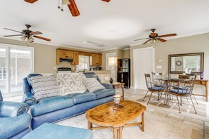 Living/Dining Area | Open Floor Plan | Central A/C & Heating