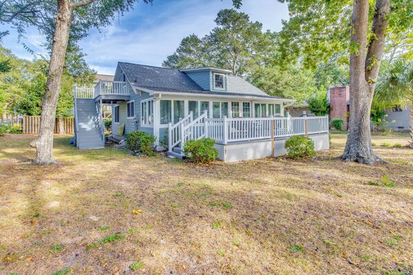 North Myrtle Beach Vacation Rental | 3BR | 2BA | 1,600 Sq Ft | Stairs Required