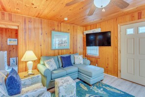 Living Room | Smart TV