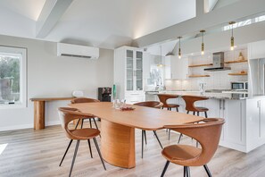Dining Area | Kitchen | Cooking Basics