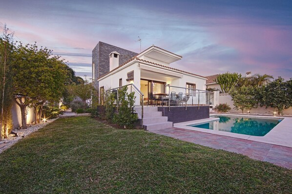 Holiday Home Swimming Pool
