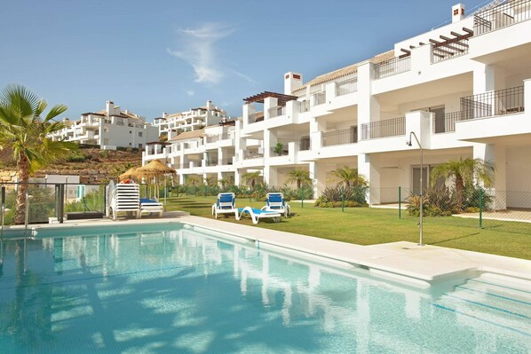 Holiday Home Swimming Pool