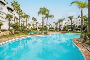 Holiday Home Swimming Pool