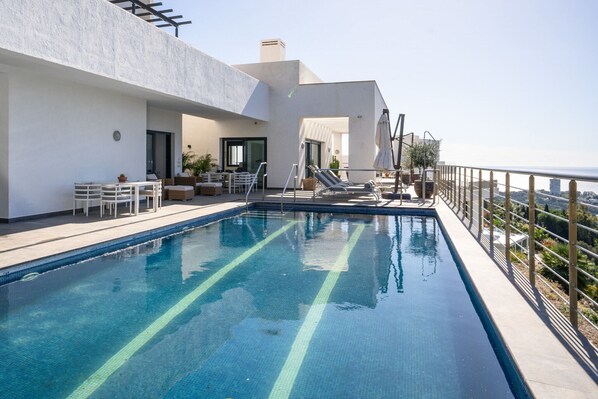 Holiday Home Swimming Pool