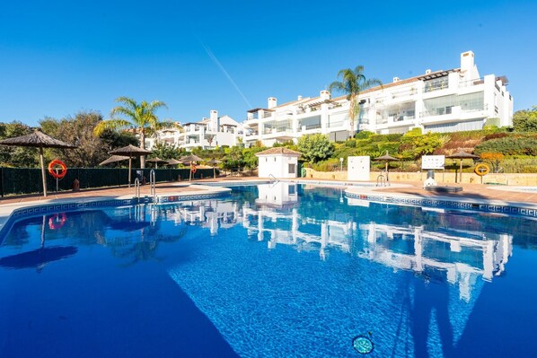Holiday Home Swimming Pool