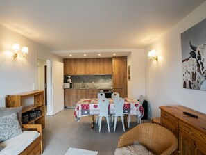 Appartement Caribou n°2,  Séjour, Châtel Vacances en famille