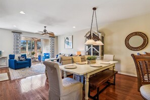 ,Dining Area,
