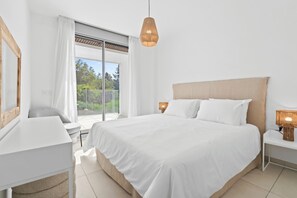 Stayhost (2)