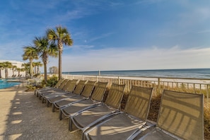 Space to Lounge Beachside 