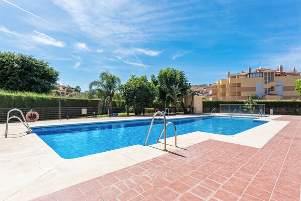 Pool 1
