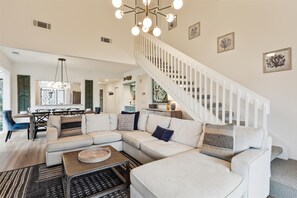 Open Living Room at 974 Inverness Village