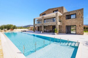 Villa Elaiodendro image