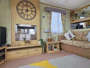 Living area | The Highlander - K & J’s Hot Tub Retreats, Newton Stewart