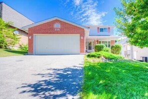 216_02_Front