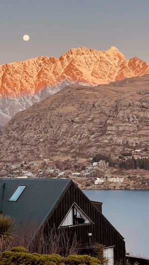 View of Remarkables and Peninsula