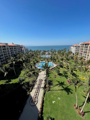 Beautiful ocean view from the deck