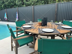 Outdoor dining