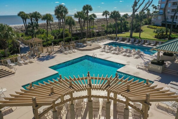 Large community pool