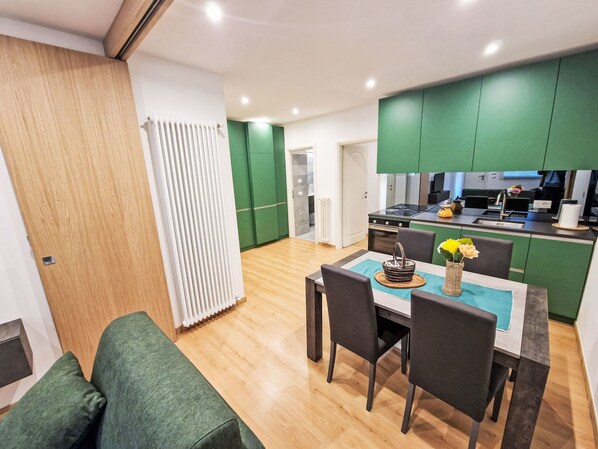 Kitchen / Dining Room