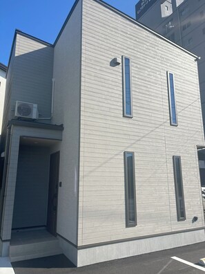 Akagi exterior