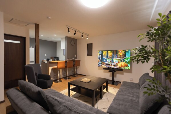 Lounge & 65-inch TV