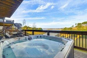 Private Hot Tub | Outdoor Deck | Lake Views