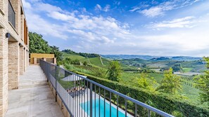 Villa Bianca, Neive, Piemonte, Italy - NORTHITALY VILLAS vacation rentals