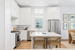 Kitchen, 1st Floor