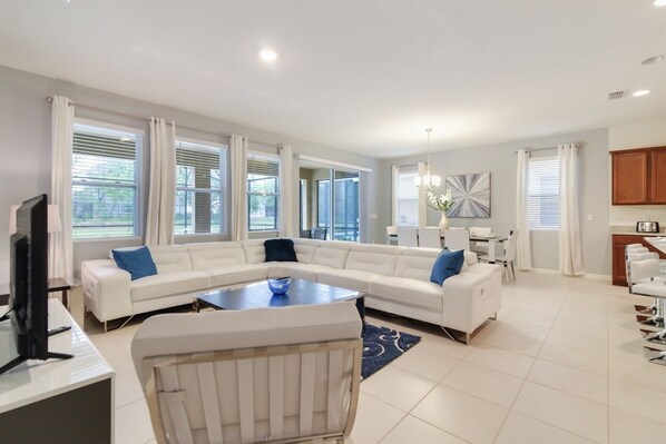 Flooring, Living Room, Indoors, Room, Building