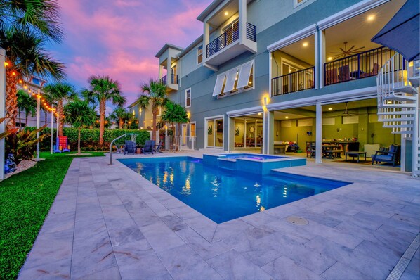 Emhance pool area