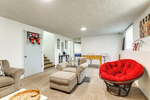 Bonus Room | Smart TV | Central A/C & Heating | Free WiFi