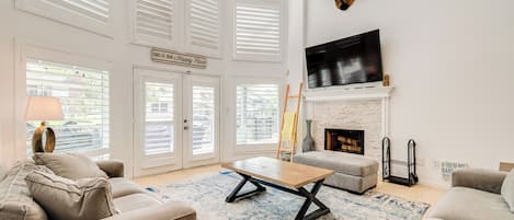 Montgomery Vacation Rental | 4BR | 5BA | 3,851 Sq Ft | Step-Free Entry