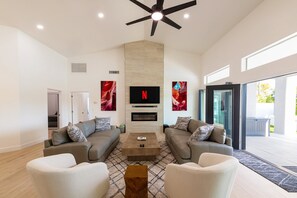 GreatRoom5