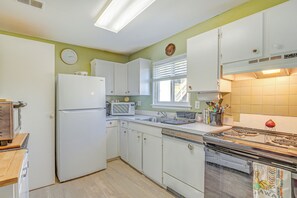 Kitchen | Single-Story Unit | 1st-Floor Condo