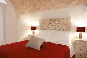 Autumn, Bedroom, Spring, Summer