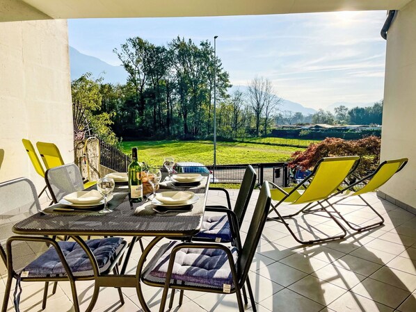 Table, Furniture, Plant, Property, Building, Chair, Sky, Outdoor Furniture, Shade, Interior Design