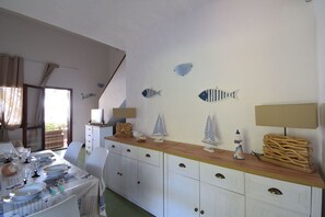 Autumn, Room Detail, Spring, Summer, Winter