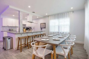 |Harbor Retreat by Boutiq Luxury Vacation Rentals | Largo, Florida